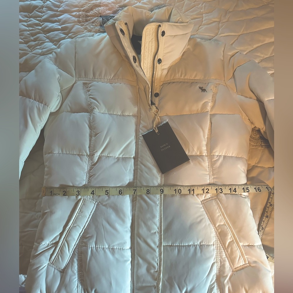 COPY - Abercrombie puffer jacket offwhite nwt - Size Small - Picture 6 of 11